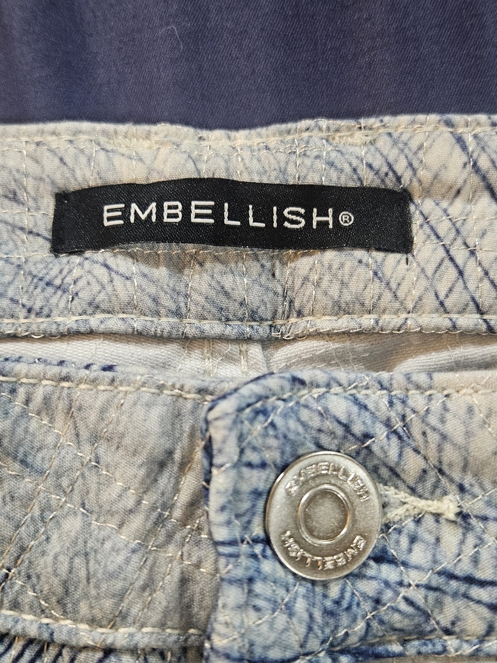 Rare Mens Embellish Quilted Light Wash Denim Jeans - New with Tags sz 40